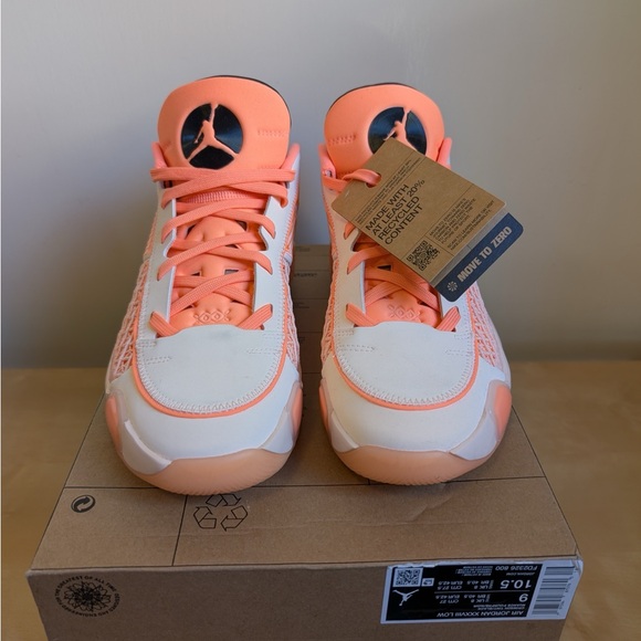 Nike Air Jordan XXXVIII 38 Low Crimson Tint Sneakers FD2326-800 Men’s Size 9 - Picture 3 of 8